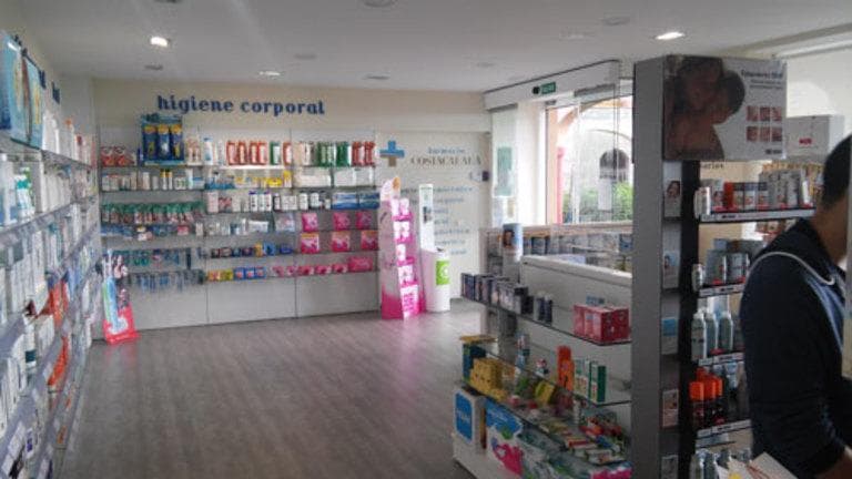 Farmacia Costacabana