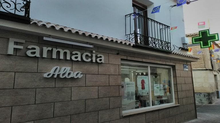Farmacia Alba Sonseca Ldo. Mario Garófano Gordo — foto 2