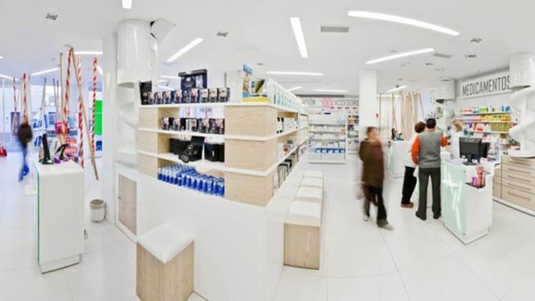 Farmacia Caparrós y Reina — foto 2