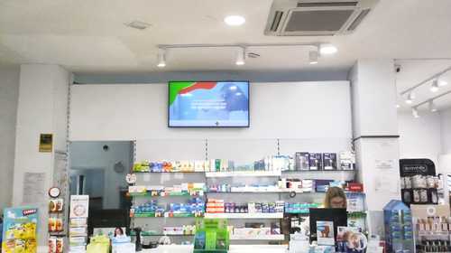 Farmacia Valvanera 73